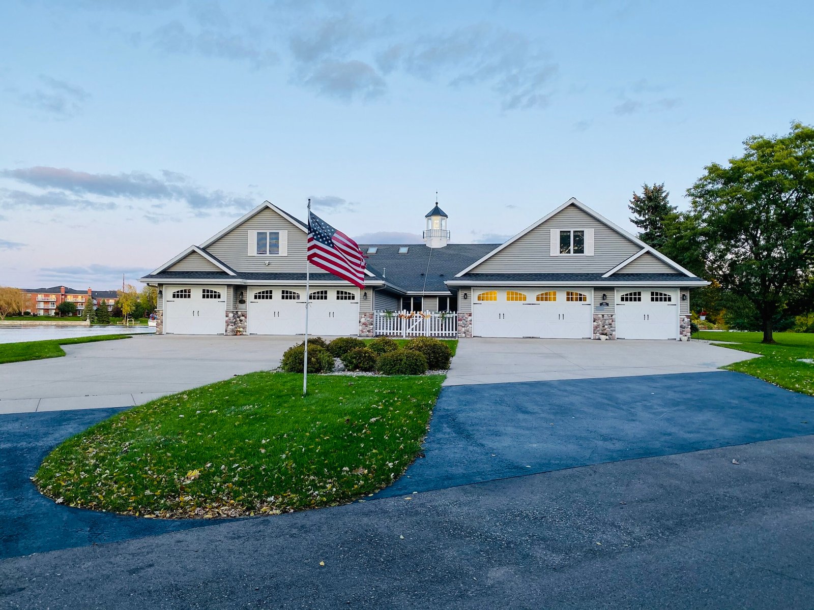 building-by-road-against-sky